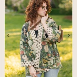 Bumble Bee Hive floral print cardigan